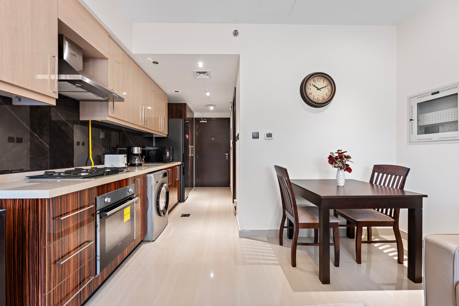 Elite Downtown - Balcony View